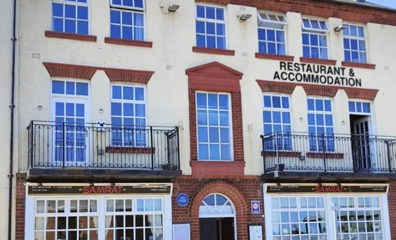LONDONDERRYS Bar and Accommodation