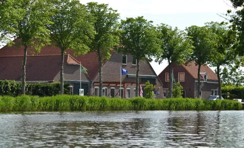 lodge 61 hotel aan het water