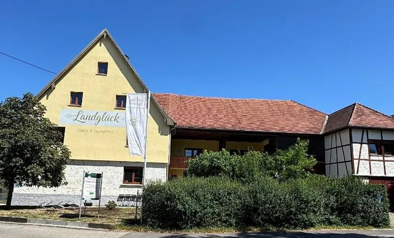 Gäste- & Tagungshaus Landglück