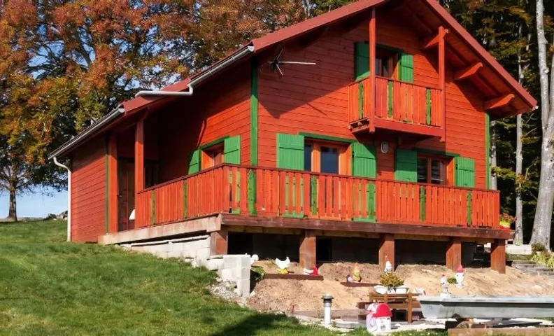 Chalet spacieux avec jardin à La Longeville
