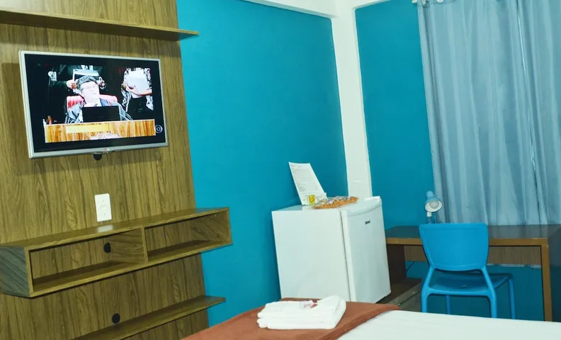 봉쥬르 호텔