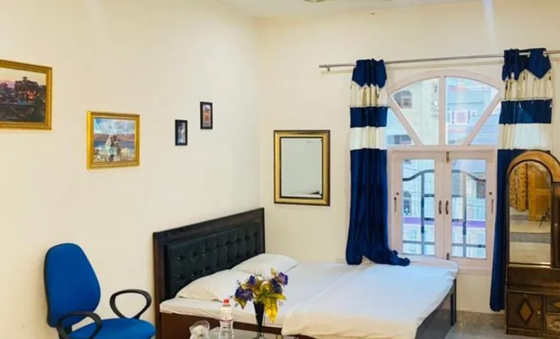 Pall Residency