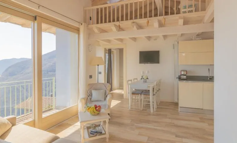 EnjoyIseoLake - Monet - Accogliente appartamento con terrazza e vista sul lago
