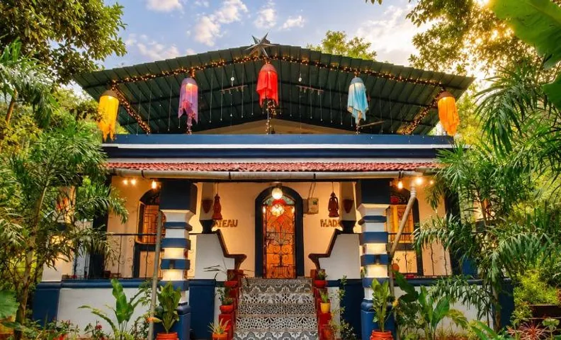 Chateau Madeira - 200 Year old Portuguese Heritage Luxury Villa Moira North Goa