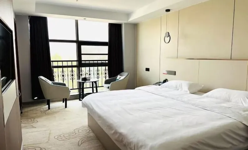 Jialing Bandao Hotel