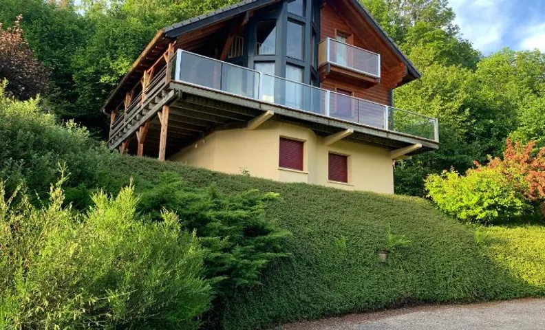 Chalet chaleureux à Basse-sur-le-Rupt, vue montagne superbe