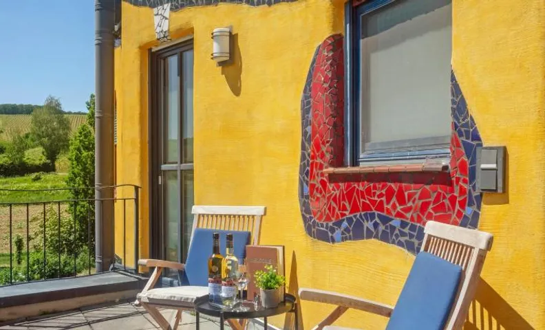 Weingut Hirn &Hundertwasser-Artikel