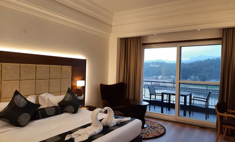 제이 클라스 엑티카