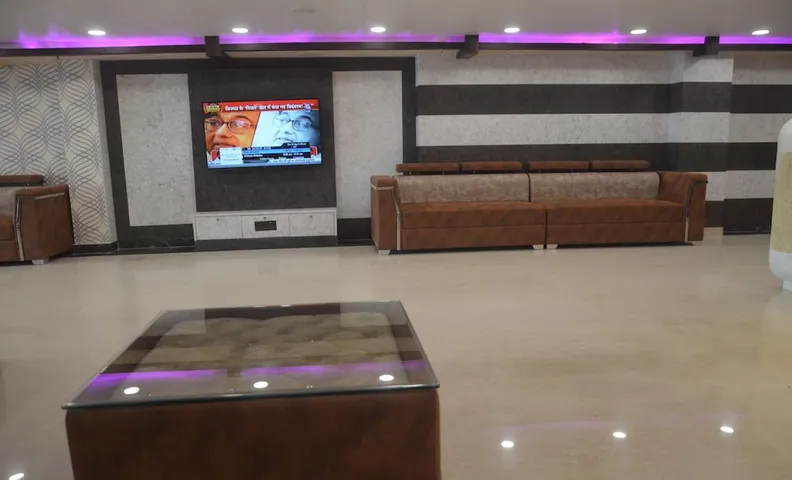 Hotel Rajeev Regency