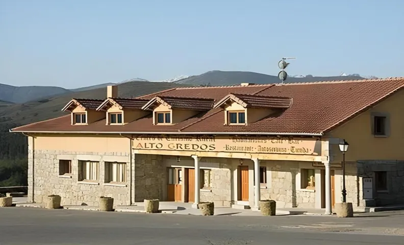 ALTOGREDOS Hotel Rural y apartamentos turisticos