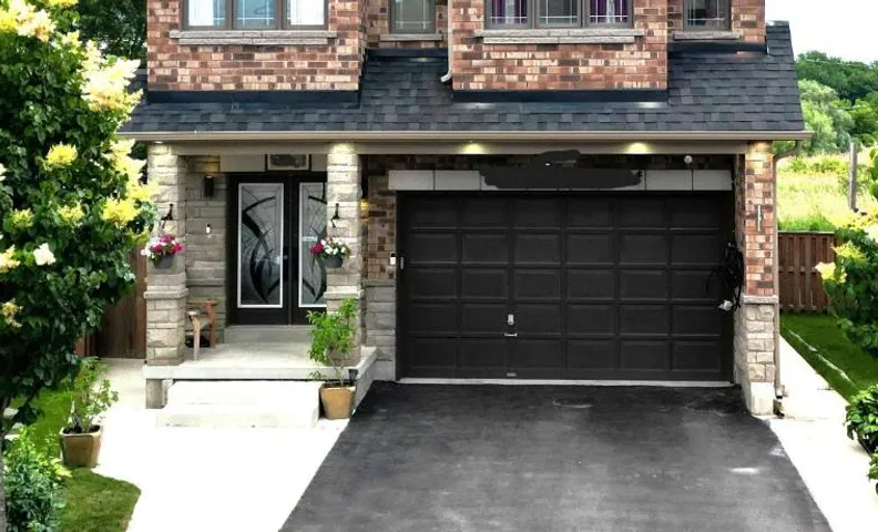 4 Bed 4 Bath Home in Prime Niagara Area 2700 sqf