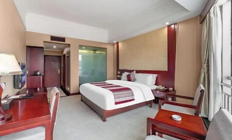 Shiping Tian Yuan Hotel