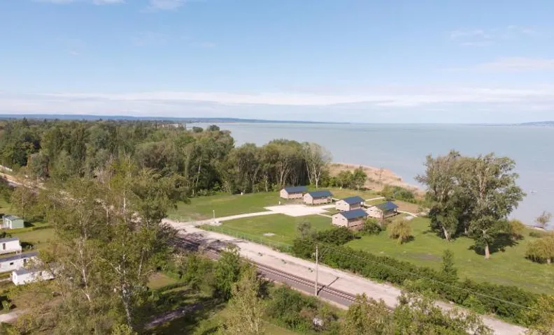 Napsugár Club és Panzió