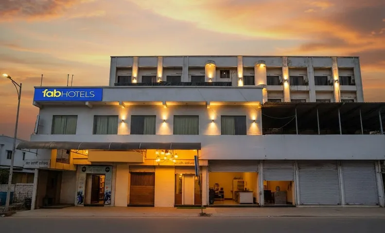 FabHotel 데반시 인