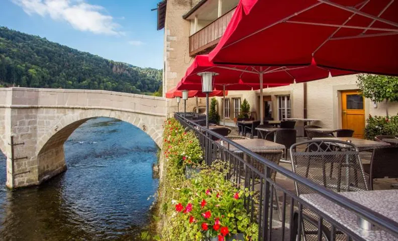 Hôtel-Restaurant de la Demi-Lune
