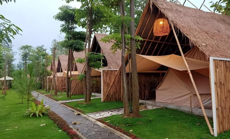 Cemoro Jati Glamping and Resort Lido