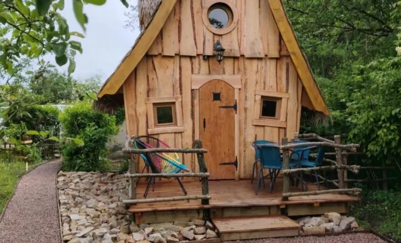 La chaumière ensorcelée