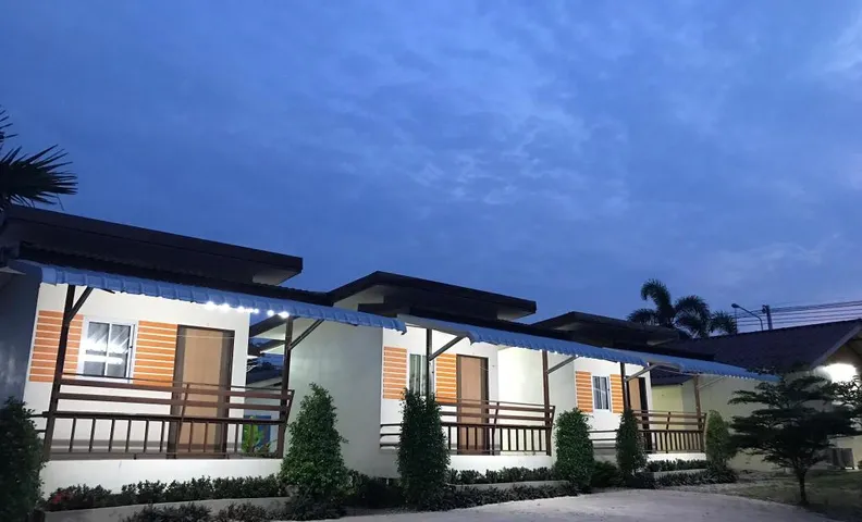 Baan Pak Suk jai