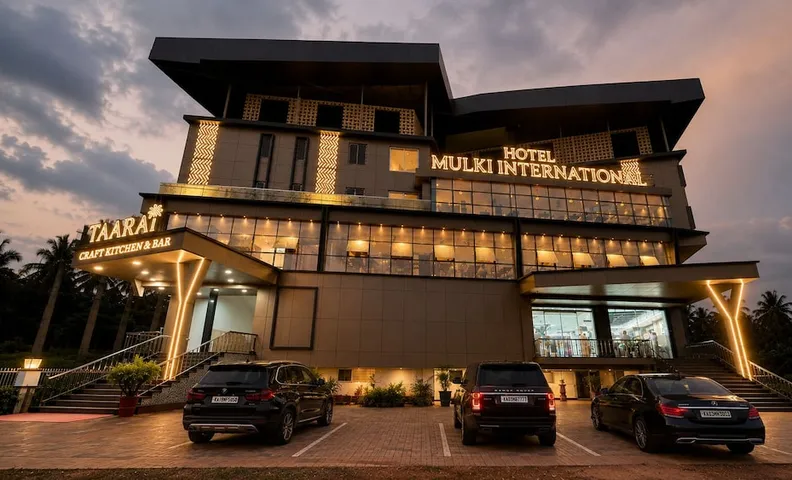 Hotel Mulki International