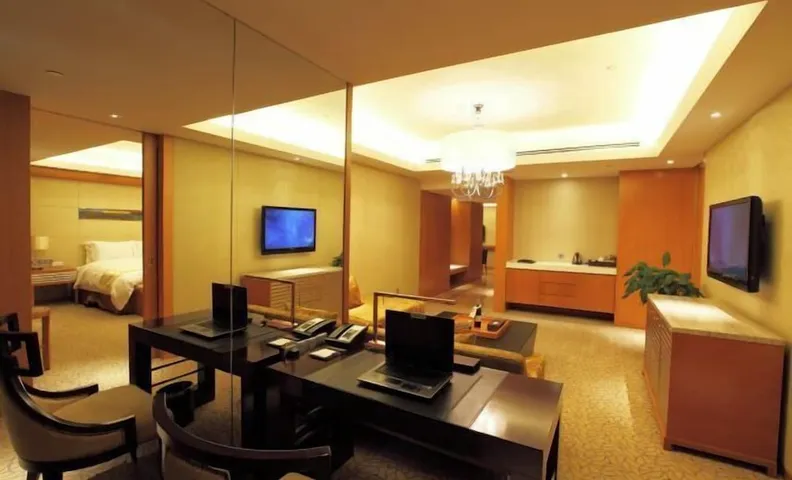 Sun Plaza International Hotel