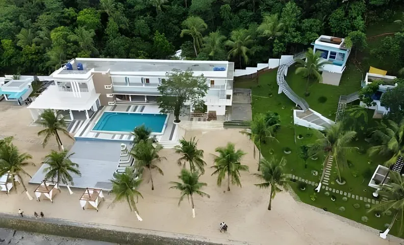 Namanday Island Resort