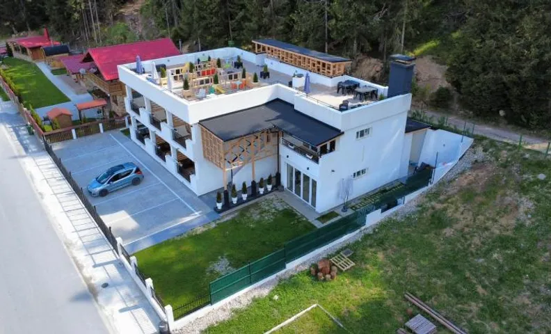 SUGARFAME- Guest House