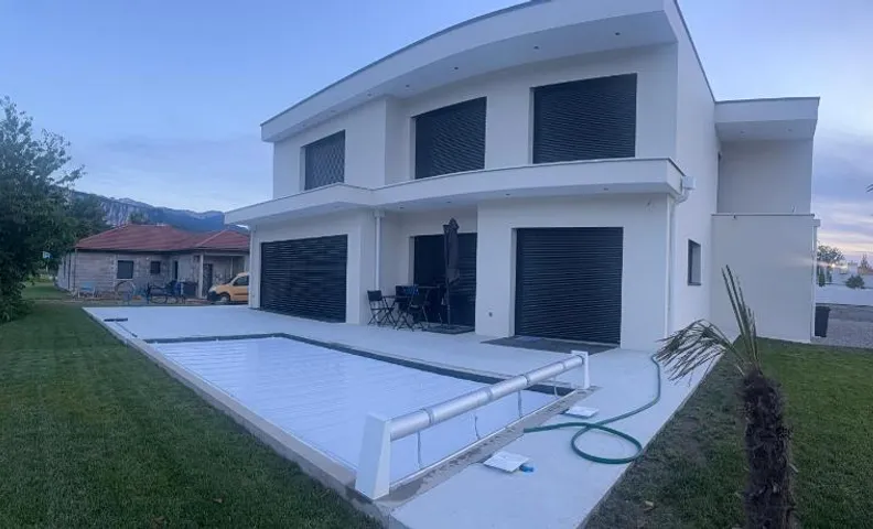 Chambre le grand champ , piscine et jacuzzi partagées