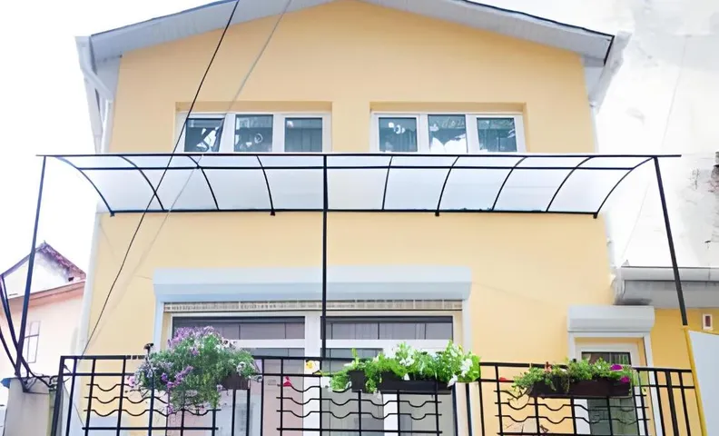 Yard Hostel & Coffee