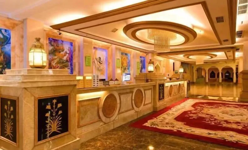 Sun City Huiyue Hotel