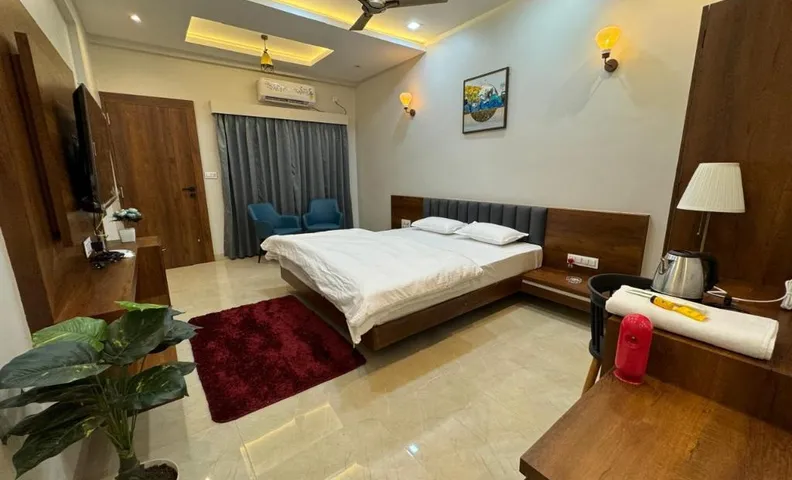 Hotel Atithi Inn Akluj