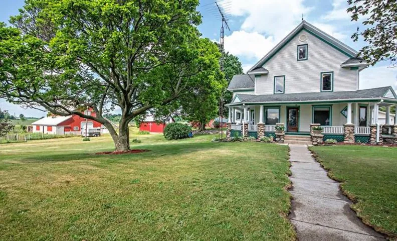 Wine Country Oasis Charming Farmhouse 10 Acres