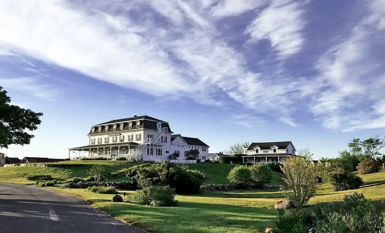 The Atlantic Inn