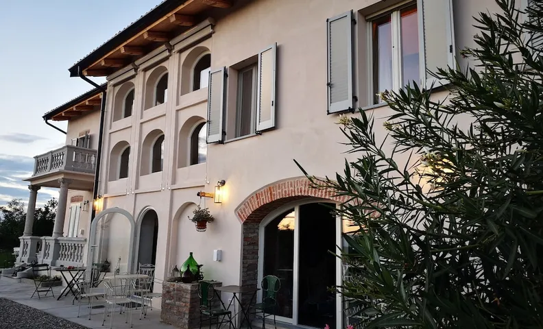 THERESA SULLA COLLINA