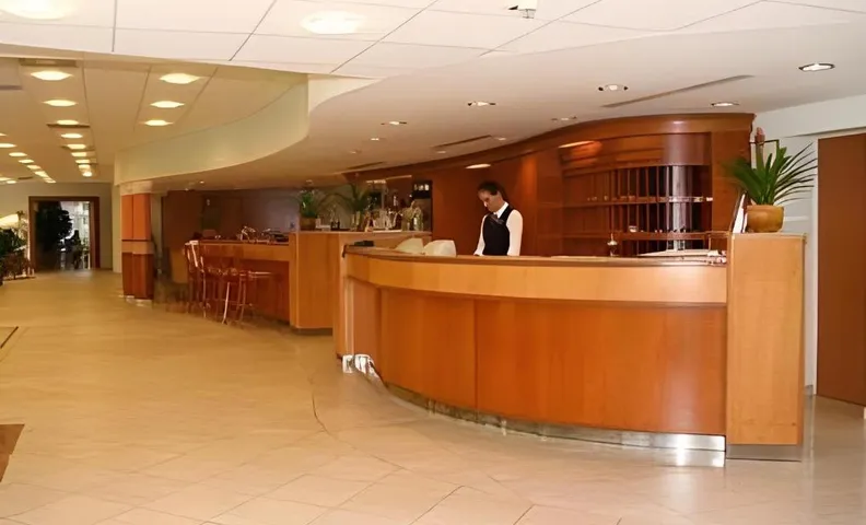 Garden Hotel Wellness es Konferencia