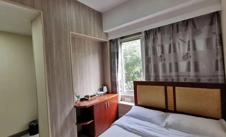 Shangyou Seven Plus One Business Hotel