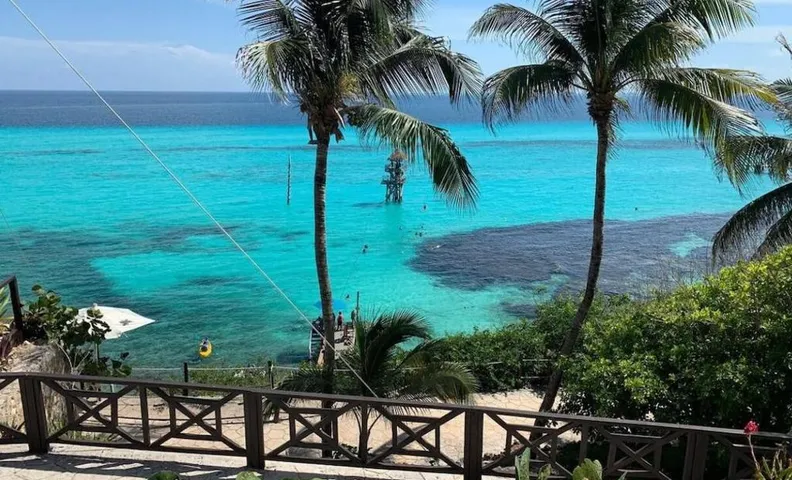 Casa Azul Maya