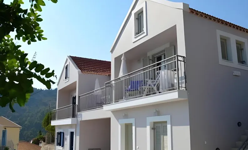 Romanza Studios