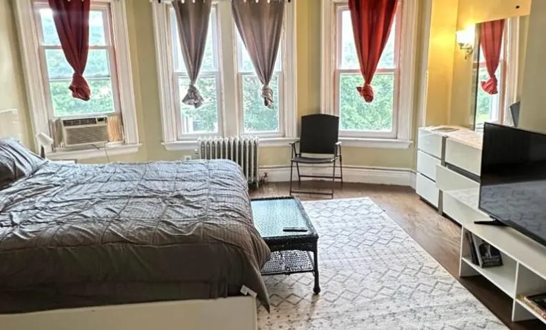 PRIVATE ROOM orange nj