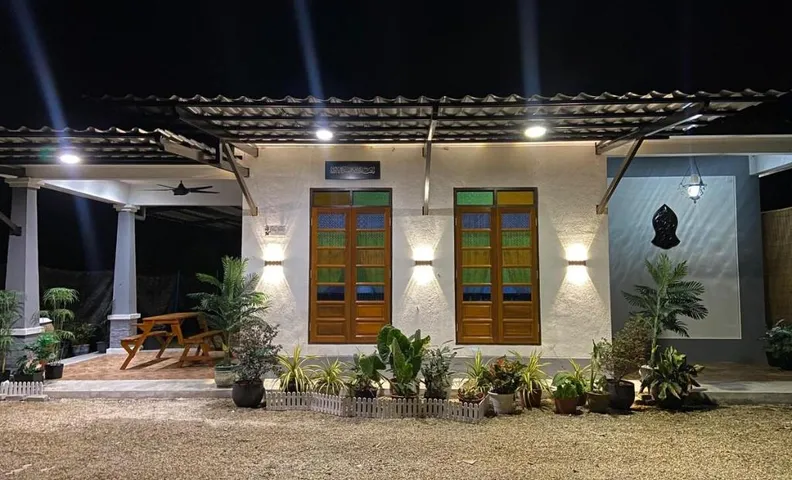 파릿 라자의 프라이빗 하우스 (750m², 침실 3개, 프라이빗 욕실 2개)