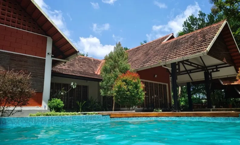 Nellu -Tranquil Pool Villa & Organic Farmstay near Varkala