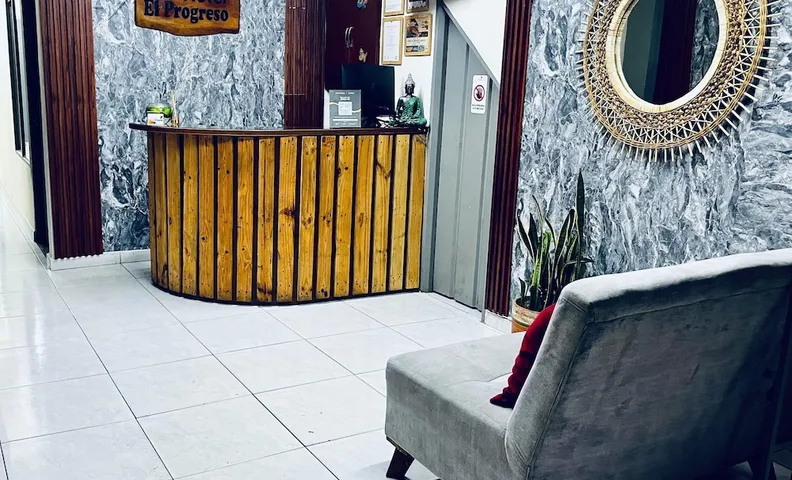 Hotel El Progreso - Económico, Central y Familiar en Armenia