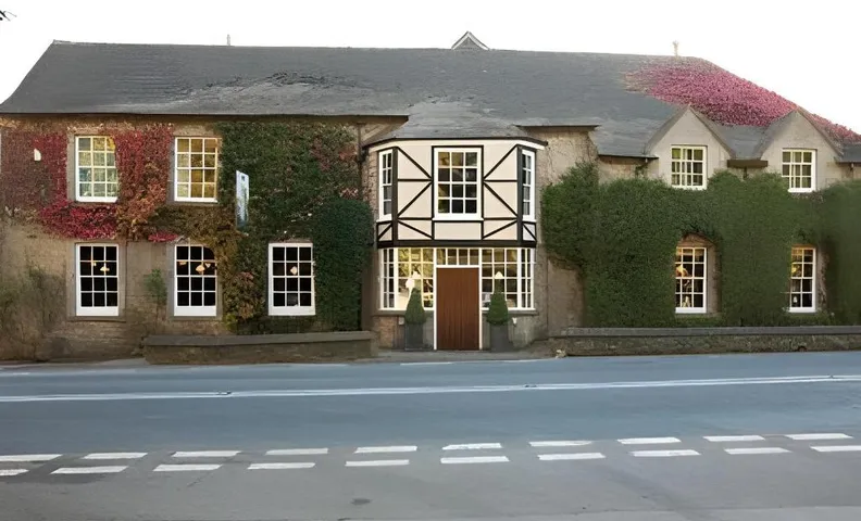 Hunters Hall Inn by Greene King Inns