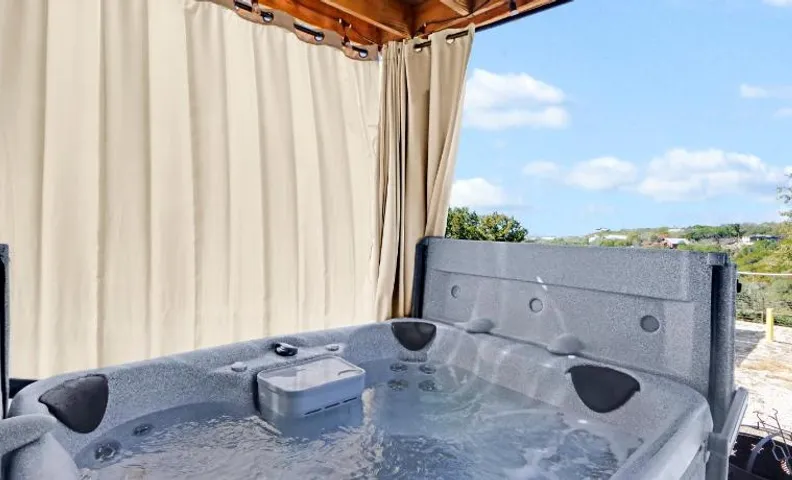 The Container Retreat - 1A..