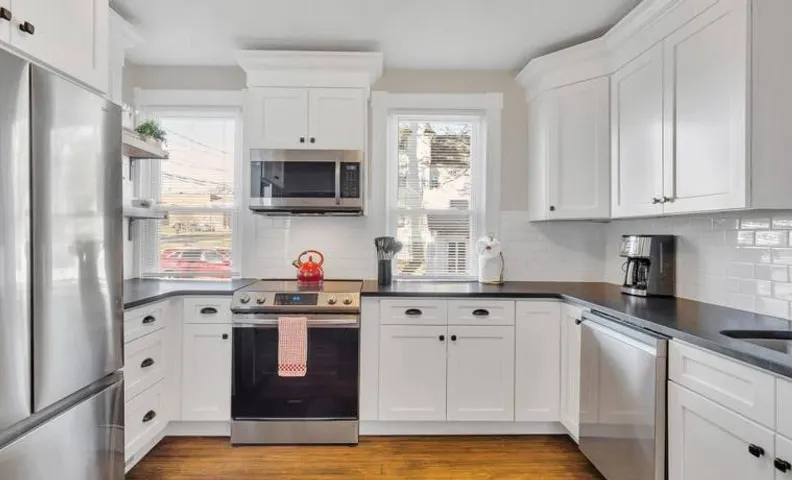 Prime West Hartford Center: Timeless Charm