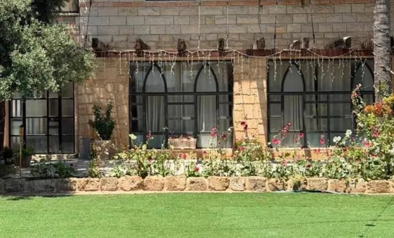 Elegant Villa with Jacuzzi & spacious garden