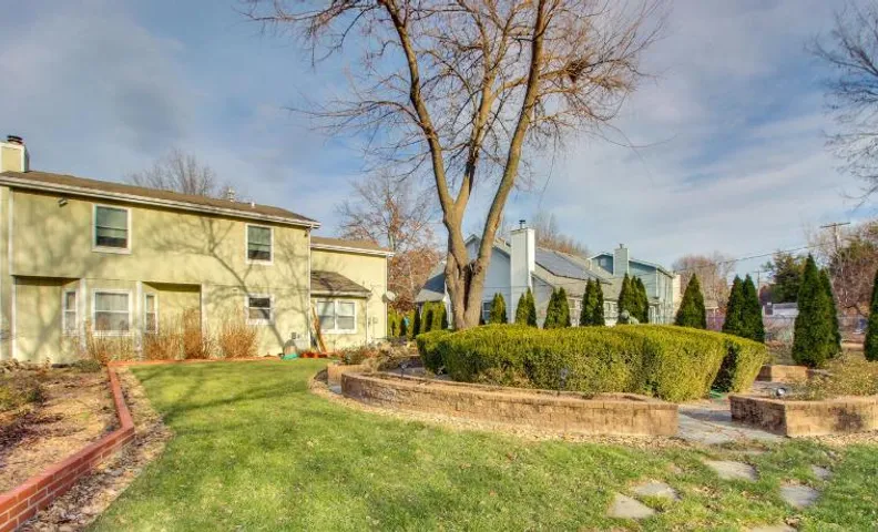 2 Mi to KU Campus: Group Getaway w/ Patio & Garden