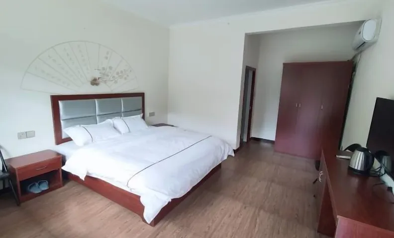 Shuangpai Wuchenglou Hotel