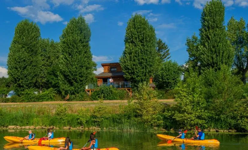 Kanopee Village