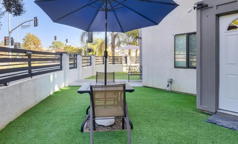 Luxury guest suite in Los Angeles