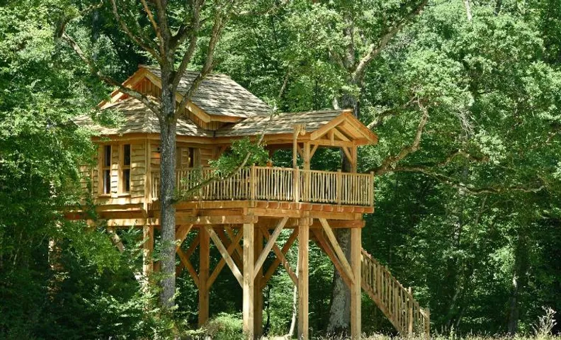 Les Cabanes des Blots